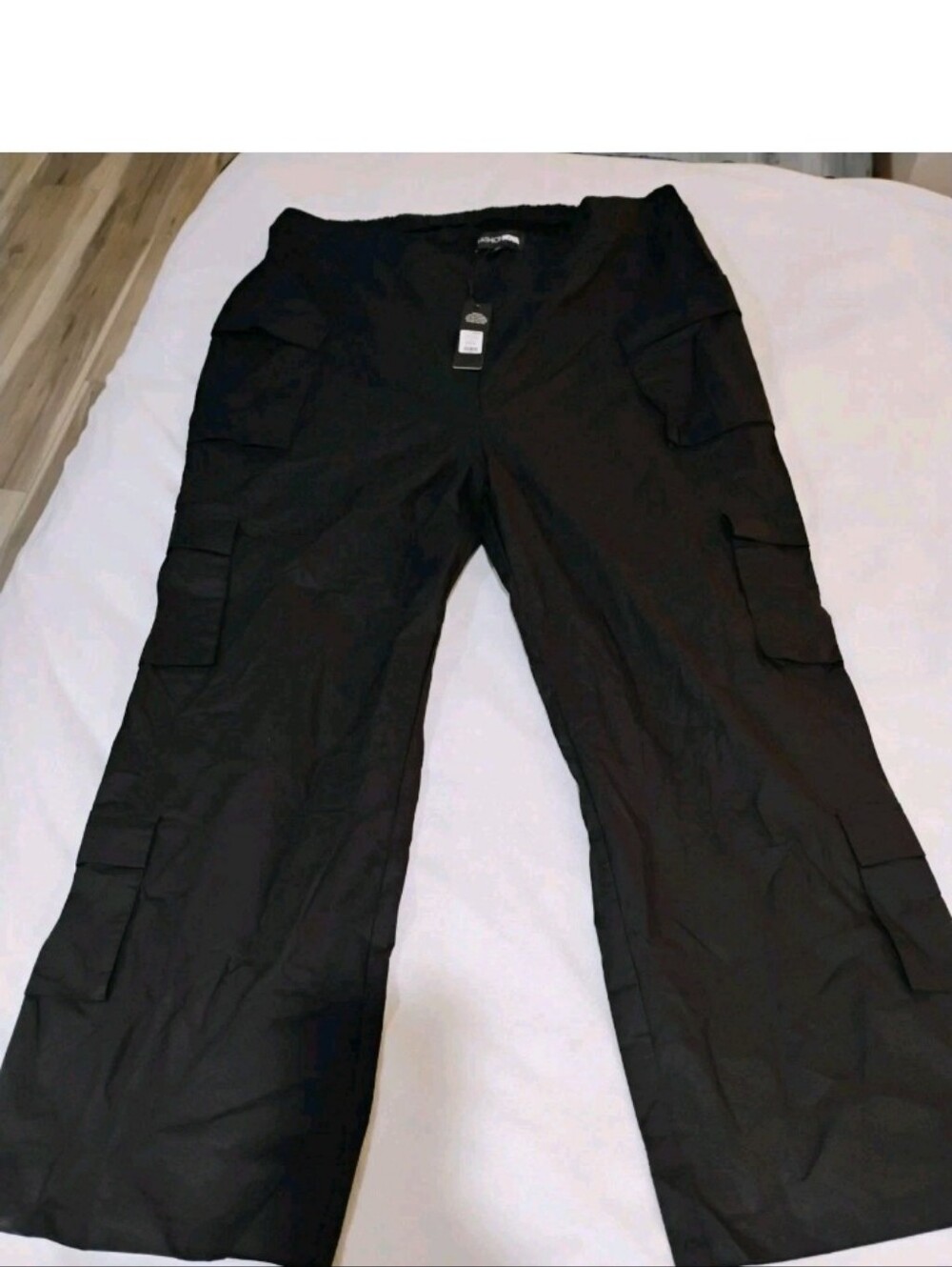 Fashion Nova Black Wide-Leg Cargo Pants
